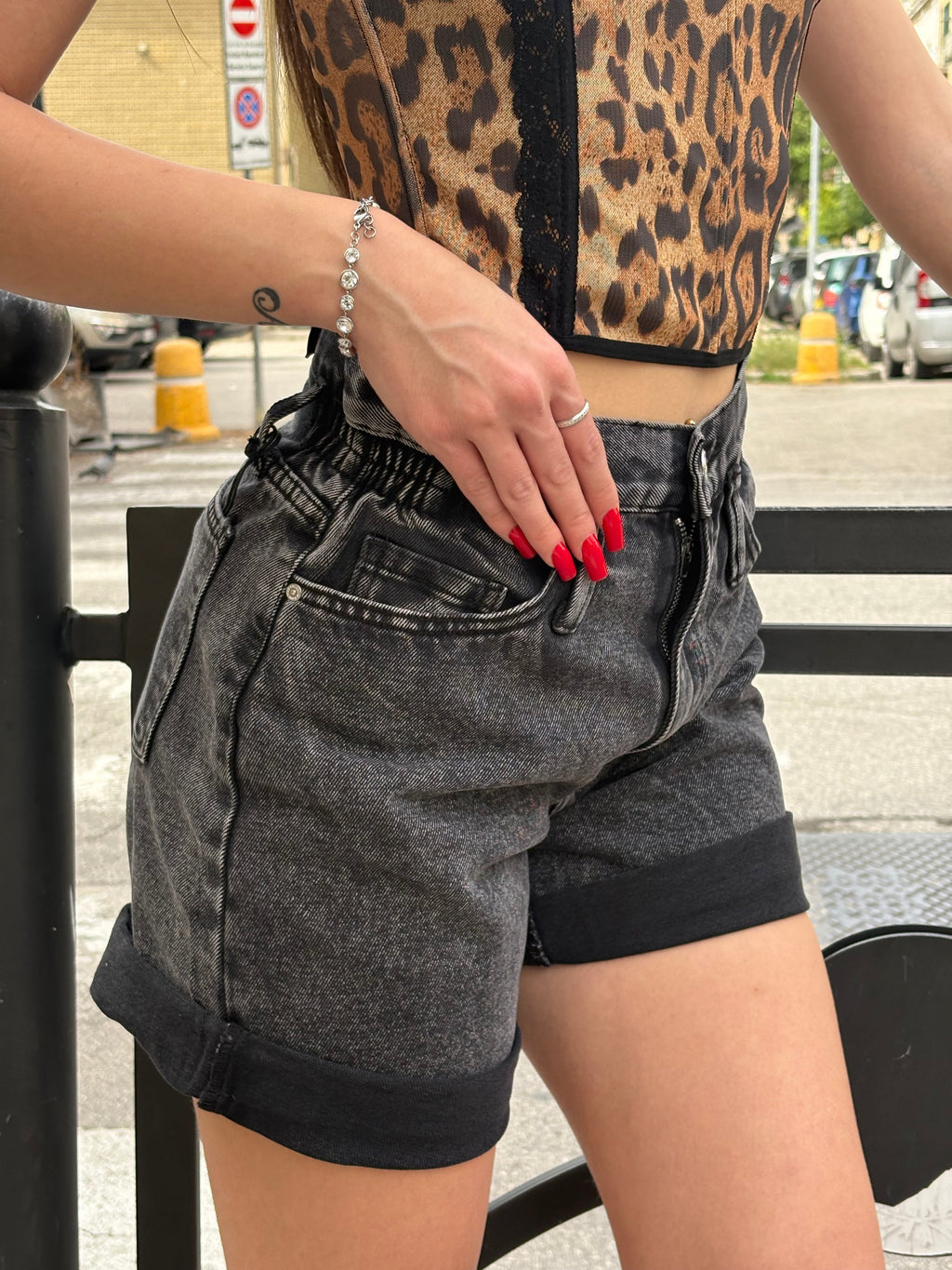 Short Miriam